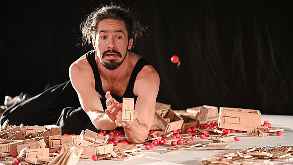 Bert Berg A SENSITIVE CASE BERT BERG Atoll Festival 2023