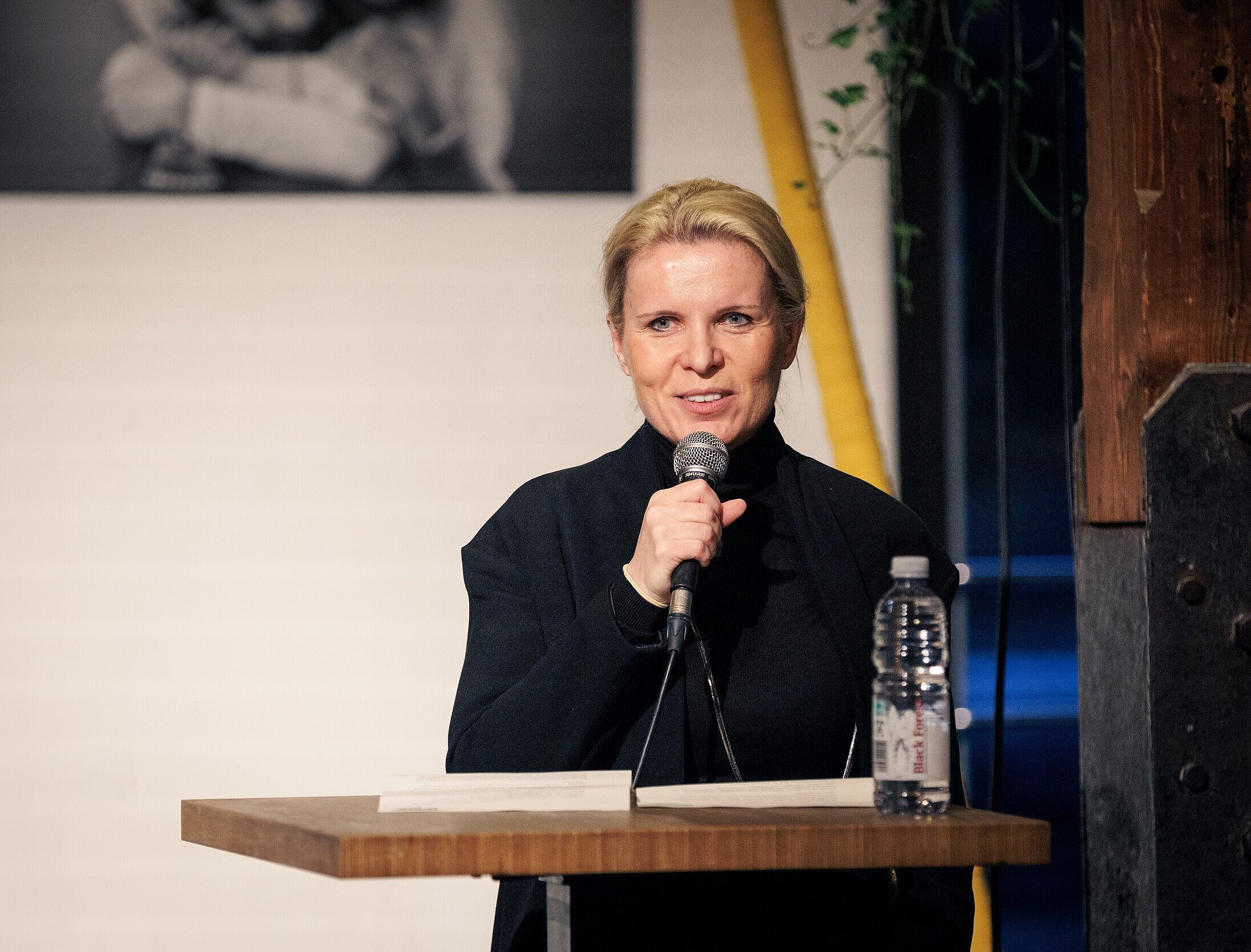 ZeitGenuss 2025 - Dr. Dominika Szope beim Kickoff im Tollhaus